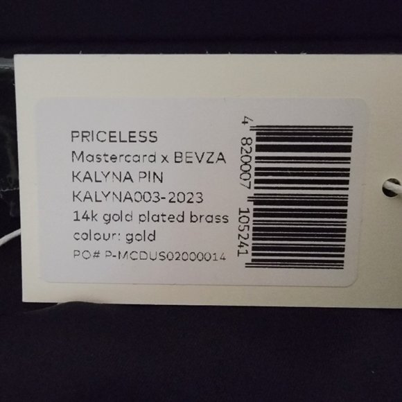 Mastercard/Bevza Ukraine KALYNA Pin (NWT) - Picture 7 of 12